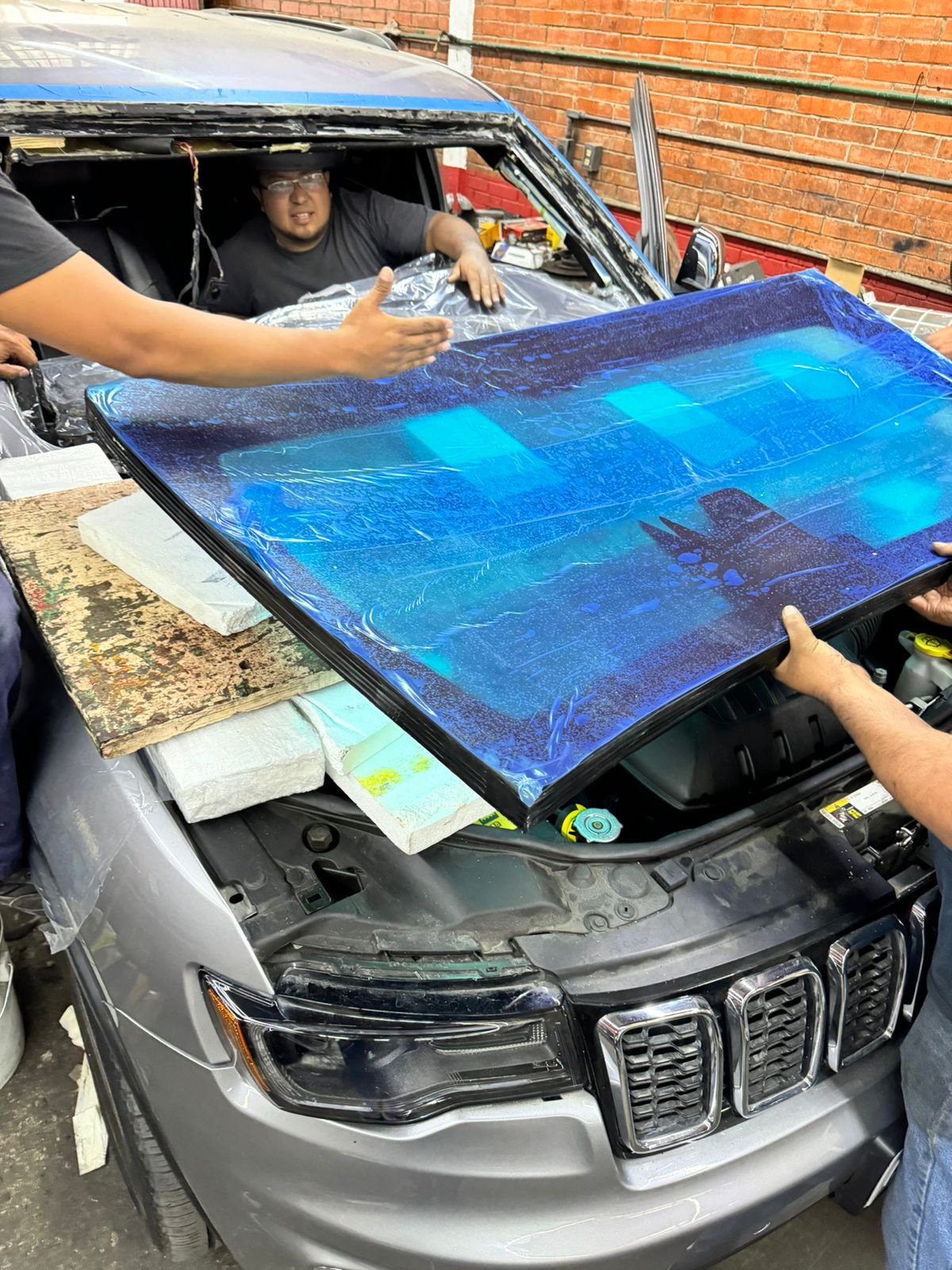 Instalación de cristal blindado — proceso